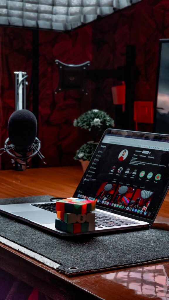 Top-rated AI-ready Laptop for data analytics and professional Digital side Hustles in 2026